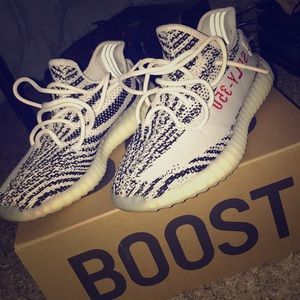 YEEZY 350 ZEBRA